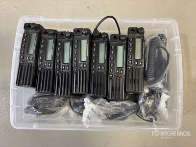 Quantity of (7)  Vertex VX-4204-0-50 50 Watt, 501 Channel VHF Truck ラジオ・トランシーバー