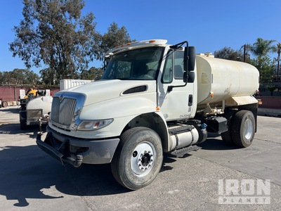 2015 International 4300 2000 gal 4x2 Autocarro per acqua