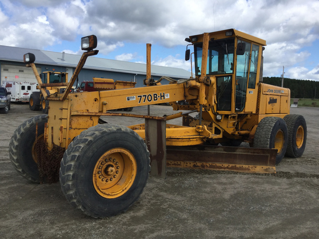 John Deere 770BH Motor Grader