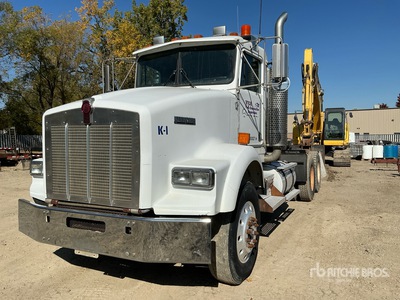 2004 Kenworth T800 6x4 T/A Day Cab Truck Tractor