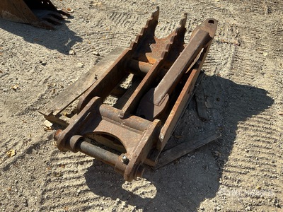 Cat Excavator Thumb - Fits CAT 320, 322