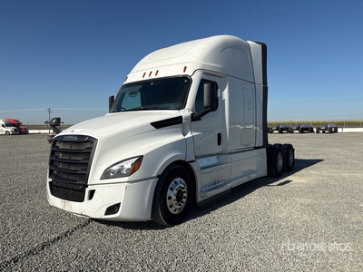 2022 Freightliner Cascadia 126 6x4 T/A Sleeper Truck Tractor