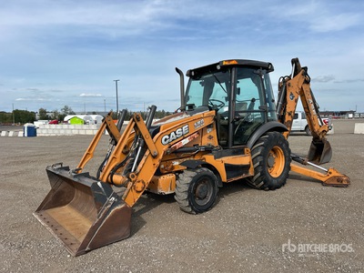2015 Case 580 Super N 4x4 لودر خلفي