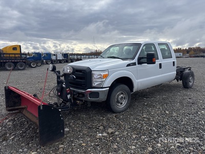 2013 Ford F-350 XL 4x4 Crew Cab Fahrgestell