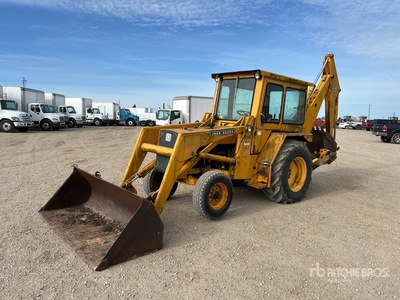 John Deere 410 4x2 Backhoe Loader