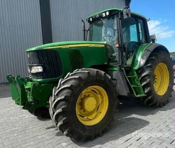 2001 John Deere 6920 4WD Tractor