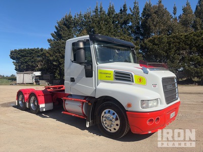 2013 Iveco Powerstar ADN6400 6x4 Ciągnik siodłowy T/A z kabiną dzienną