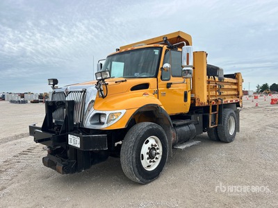 2003 International 7400 4x2 S/A Dump Truck