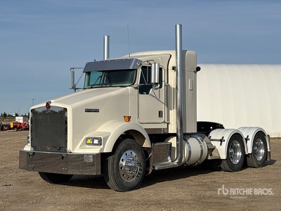 2001 Kenworth T800 6x4 T/A Sleeper Truck Tractor