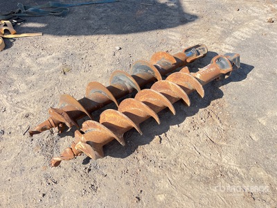 Quantity of (2) 260 mm Attacco per trivella