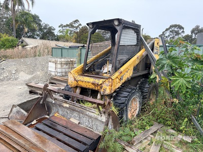 1989 Mustang 552 Skid Steer Loader Schranklader (Inoperable)
