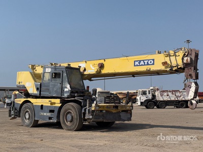 1996 Kato KR25H-V2 25 ton 4x4x4 オールテラインクレイン