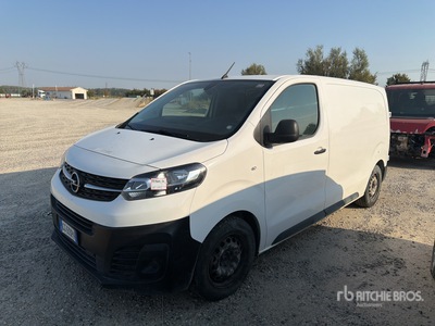 Opel Vivaro Cargo Van (Inoperable)