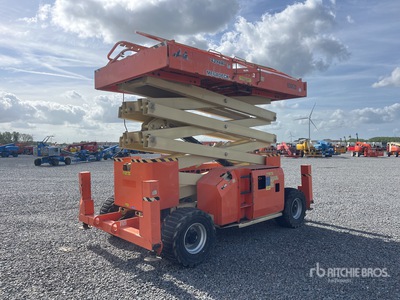 2016 JLG 4394 RT 4x4 Diesel Plateforme élévatrice à ciseaux