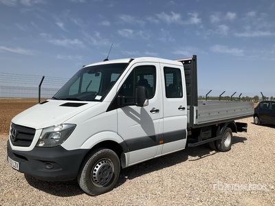 2016 Mercedes-Benz Sprinter 4x2 Crew Cab 516 CDI Camion à Plateau