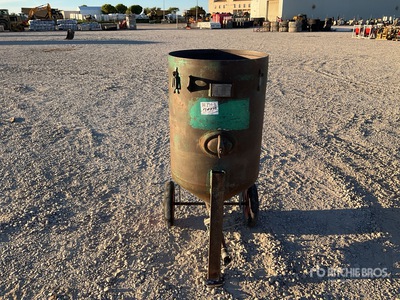 2005 Clemco SCWB-2452 Sand Blaster