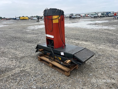 MF Titan X2030 Vehicle Lift