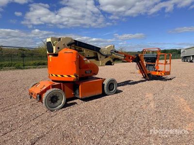 2015 JLG E400AJPN 2WD Electric Nacelle Articulee Piattaforma monobraccio articolata