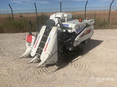 Mitsubishi VMS11 Rice Combine Harvester