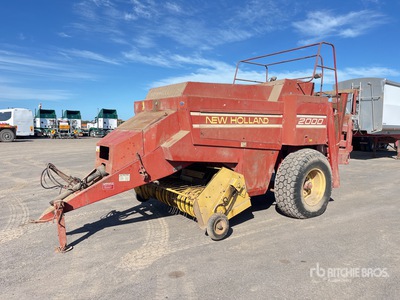 New Holland D2000 Big 梱包機