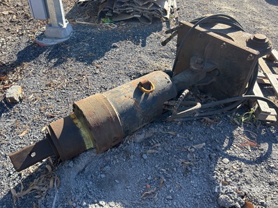 Q/C Auger Attachment - Fits Excavator