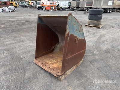 Alelaide Hydraulics HL740TM 1050 mm 1 m3 Q/C Wheel Loader Bucket - Fits Hyundai HL740