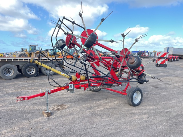 2016 Fella TH 800 Trans 7.7 m Hay Tedder