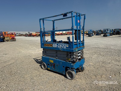 Genie GS1932 Electric Scissor Lift