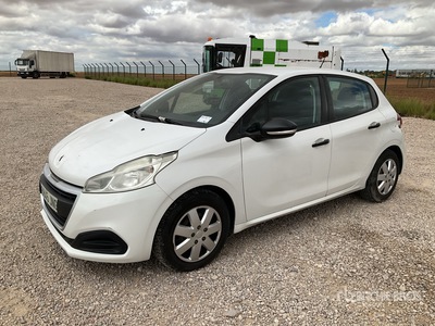 2016 Peugeot 208 Automobile