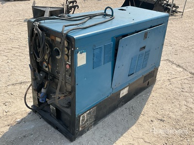 2007 Miller Big Blue Air Pak Engine Driven Welder