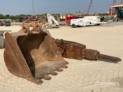 Hydraulic Breaker w/ Baggerlöffel