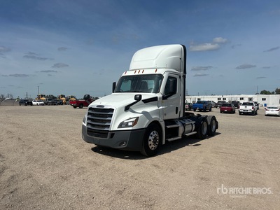 2022 Freightliner Cascadia 126 6x4 Cabeza Tractora Cabina Corta