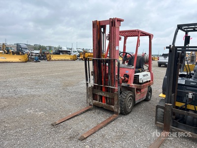 Toyota 42-4FG15 2750 lb Pneumatic Tire Forklift