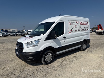 2021 Ford Transit Cargo Van