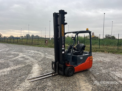 2013 Toyota 1800 kg Electric Forklift