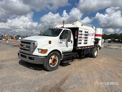 Vacmaster VND S4000 on 2009 Ford F-650 XLT 4x2 Camion-citerne à vide