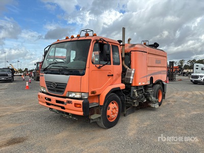 Elgin Whirlwind on 2010 Nissan UD3300 Sweeper Truck