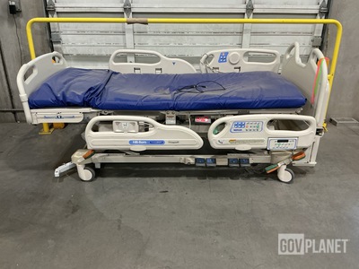 Hill-Rom Versacare P844F01 Hospital Bed