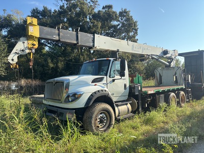 National 800D 46000 lb Straight Boom on 2012 International 7600 6x4 Crane Truck (Inoperable)