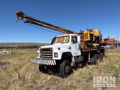 sterling on 1981 International 1824 6x6 Pressure Digger