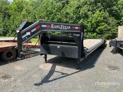 2026 East Texas 36 ft T/A Gooseneck Equipment Trailer