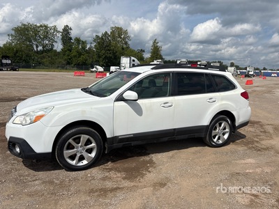 2014 Subaru Outback AWD 自動車