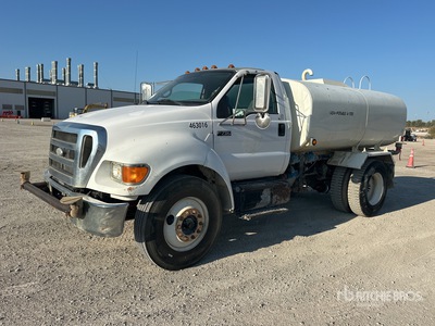 2009 Ford F-750 XL 2000 gal 4x2 Water Truck