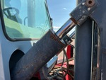 Hydraulics with Mast Tilt Cylinders