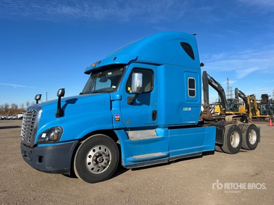 2015 Freightliner Cascadia 125 6x4 Ciągnik siodłowy T/A z kabiną sypialną