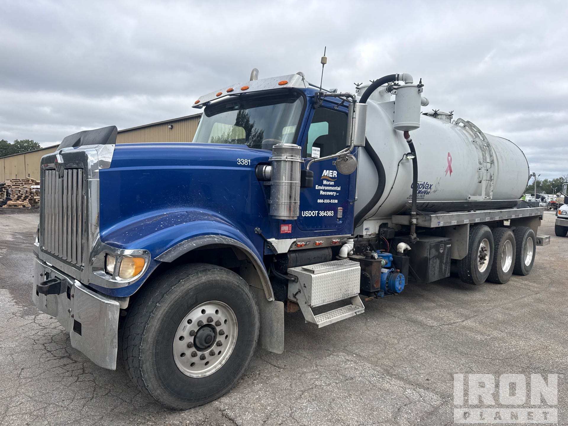 Gapvax on 2011 International DF597 Pastas 8x4 Vacuum Tanker Truck