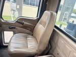 Cab with Seats/armrests