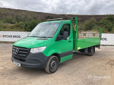 2021 Mercedes-Benz Sprinter شاحنة فان