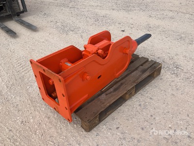 2000 NPK GH-4 Hydraulic Breaker