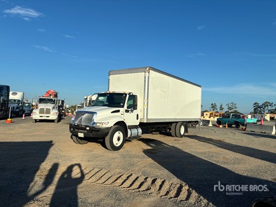 2020 International MV 607 4x2 Moving شاحنة فان